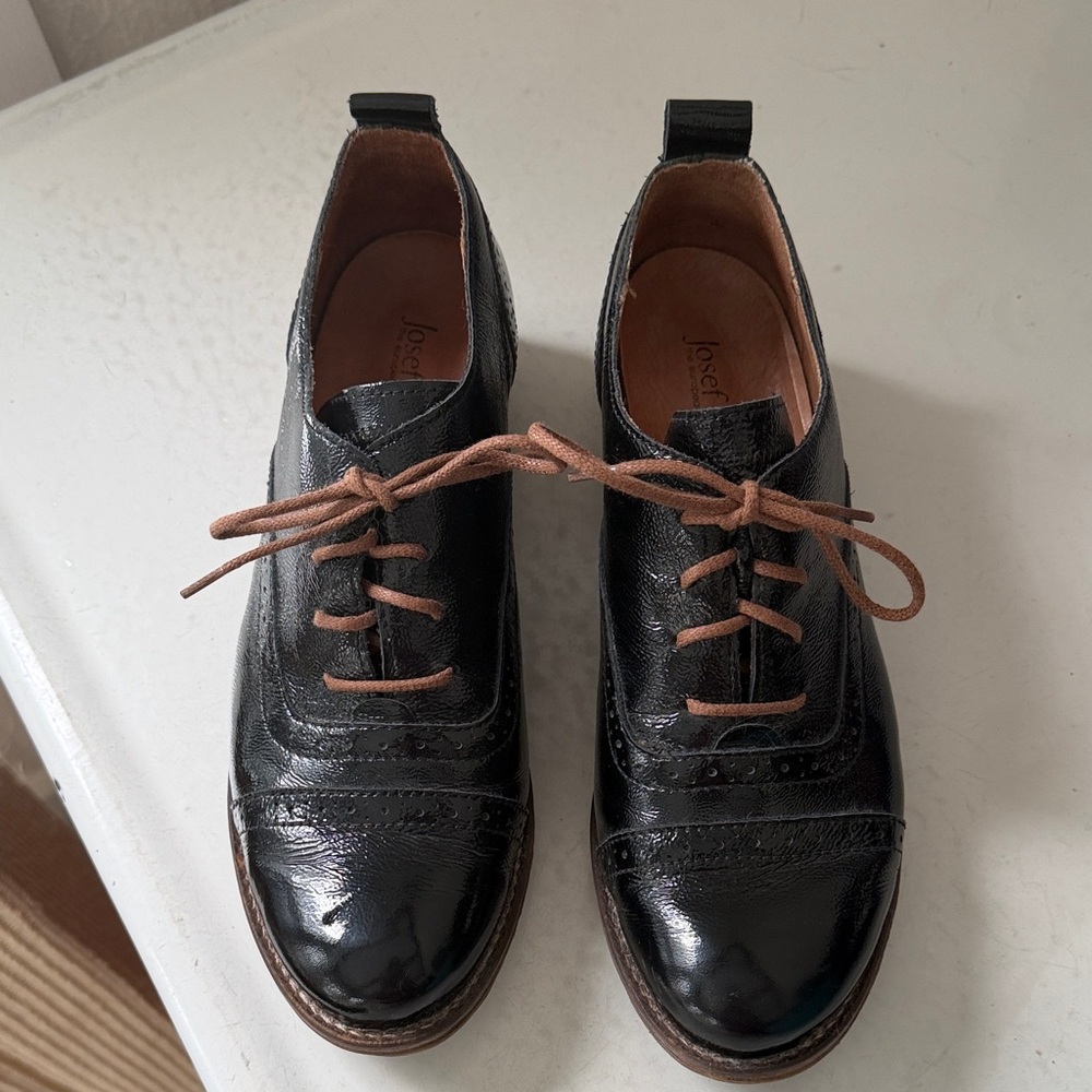 Josef Seibel Sienna 73 Patent Leather Brogue